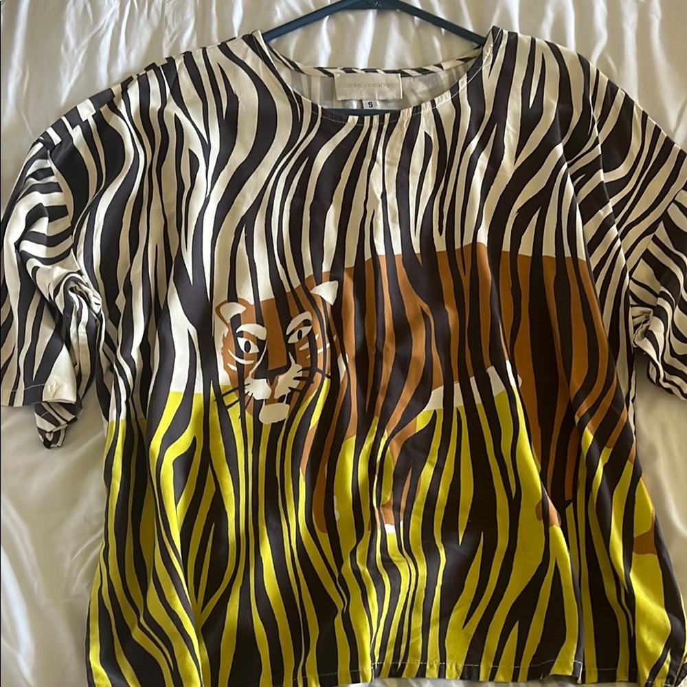 Anthropologie tiger top!  EUC!  Sz small /relaxed fit